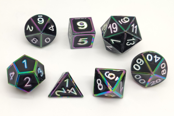 Os dados de bronze metálicos do ouro ajustaram-se de múltiplos propósitos para o Dungeon e o dragão