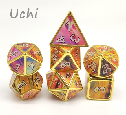 Os dados de bronze metálicos do ouro ajustaram-se de múltiplos propósitos para o Dungeon e o dragão