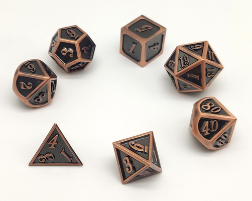 O jogo de derramamento do metal da mão prática corta, veste - dados frescos resistentes do metal