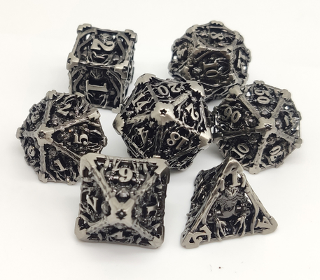 O metal que feito a mão o mini RPG corta ouro ajustado de 7 partes chapeou de superfície