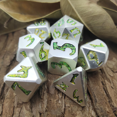 Conjunto de dados de RPG de superfície folheada a ouro 7 peças poliédricos