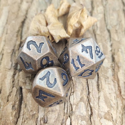 Dados de cobre poliédricos de metal polido personalizado Magic the Gather