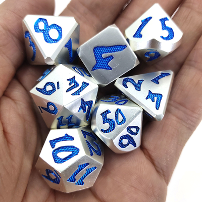 Dados de RPG portáteis vazados à mão polidos à mão resistentes ao desgaste poliédricos 7 moldes