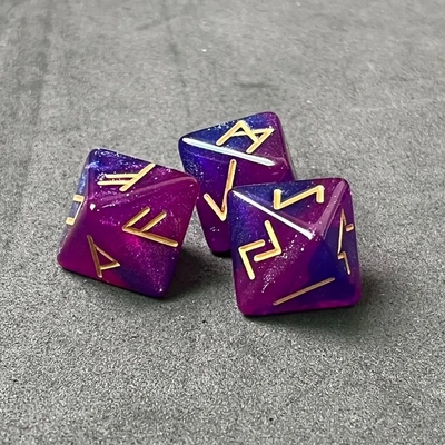 D8 Runas Viking dados poliédricos de labradorita Futhark / Divinação dados para olhar para o cristal