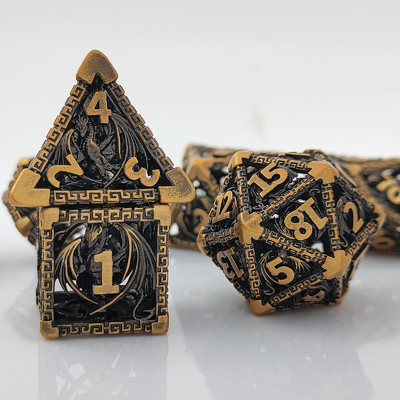 Embalado de dados metálicos D20 de corte afiado