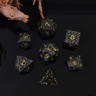 Intertwined Hollow DND RPG Metal Dice Dragon And Underground City Board Game (Jogo de Tabuleiro de Dragão e Cidade Subterrânea)