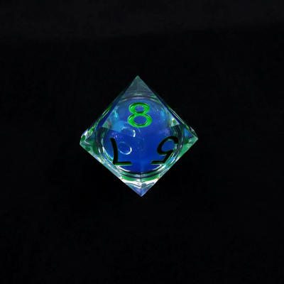 O conjunto de dados de jogos de mesa de resina natural azul líquido transparente