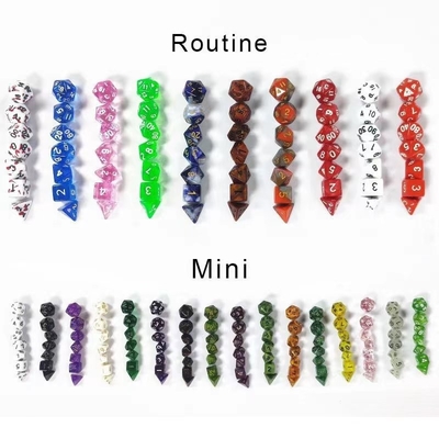 Conjunto de dados de jogos de mesa de mini resina de cor doce