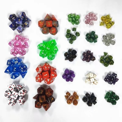Conjunto de dados de jogos de mesa de mini resina de cor doce