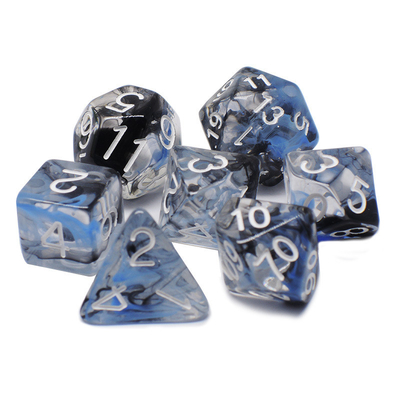 Dois fios de fumaça adicionados juntos Resina RPG dados jogo de mesa de dados