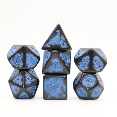 Antigo jogo de dados de retaguarda preta de resina vermelha