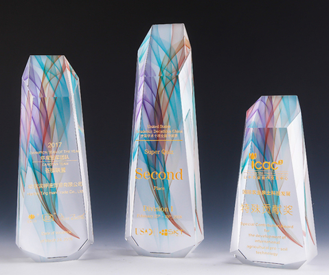 Trofeio de Resina de Cristal Multicolor