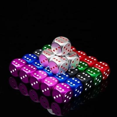 Caixa de dados de liga de alumínio de cor portátil de alumínio de canto arredondado cassino KTV jogo de azar personalizado de jogo de dados de escultura