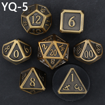 Dado DND de metal personalizado de cor sólida de dados de poliedro de metal com números de prata, usado para o jogo de xadrez D &amp; D