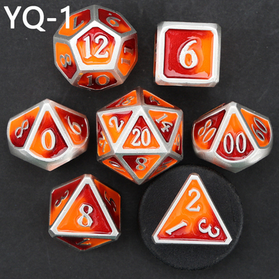 Dado DND de metal personalizado de cor sólida de dados de poliedro de metal com números de prata, usado para o jogo de xadrez D &amp; D
