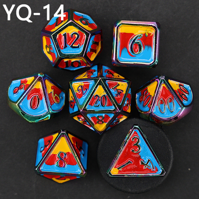 Dado DND de metal personalizado de cor sólida de dados de poliedro de metal com números de prata, usado para o jogo de xadrez D &amp; D