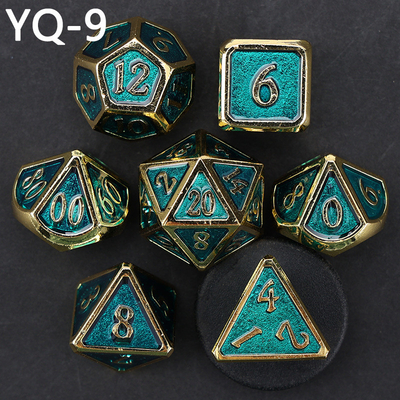 Dado DND de metal personalizado de cor sólida de dados de poliedro de metal com números de prata, usado para o jogo de xadrez D &amp; D