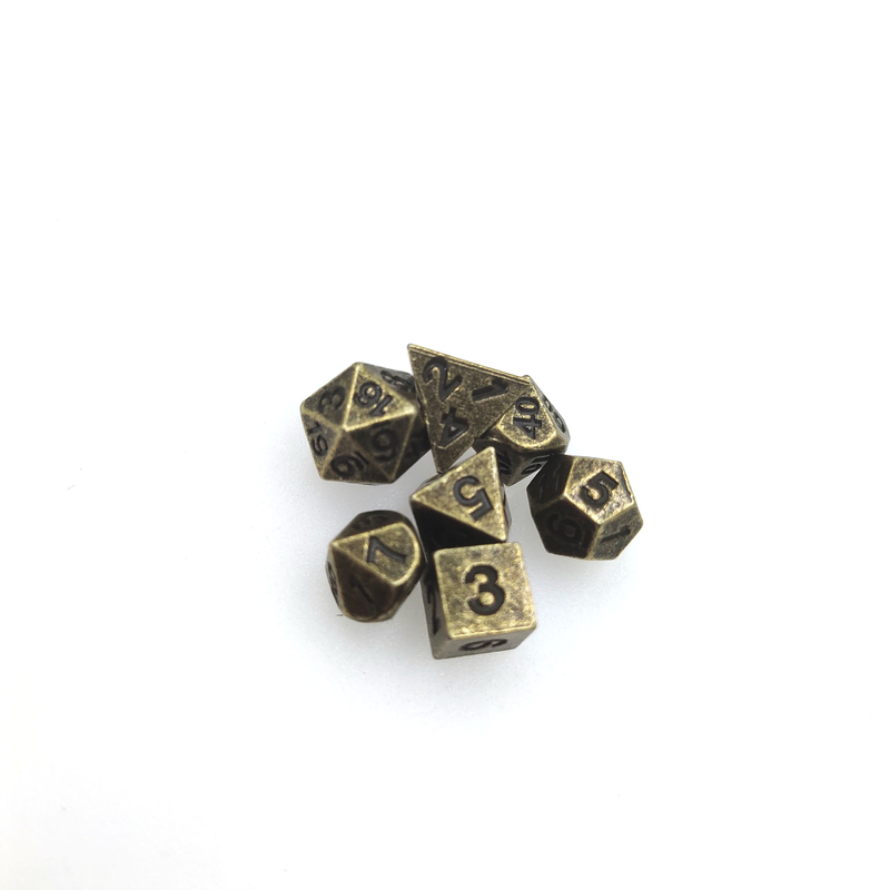 Jogo de tabuleiro ou de cartas Mini Jogo de dados poliédricos Dungeons and Dragons Esculpido à mão
