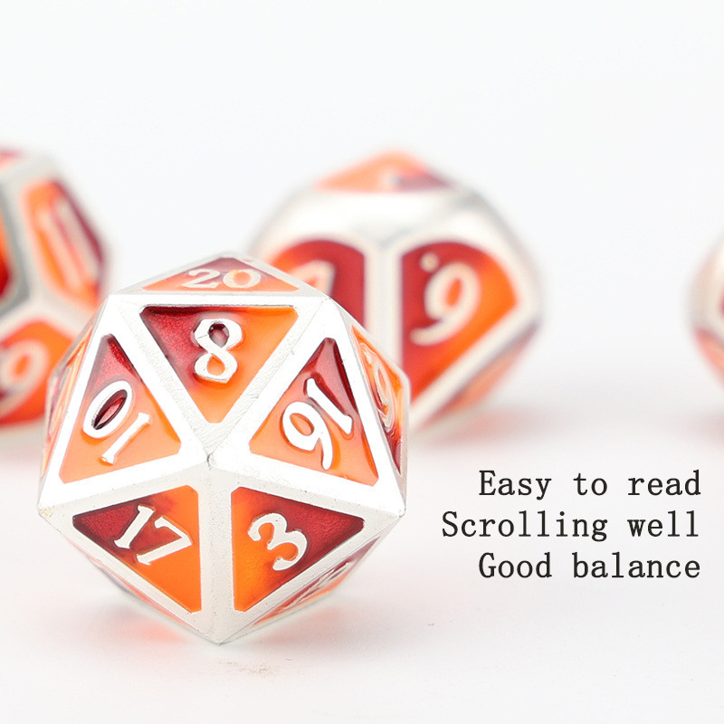 Dado DND de metal personalizado de cor sólida de dados de poliedro de metal com números de prata, usado para o jogo de xadrez D &amp; D
